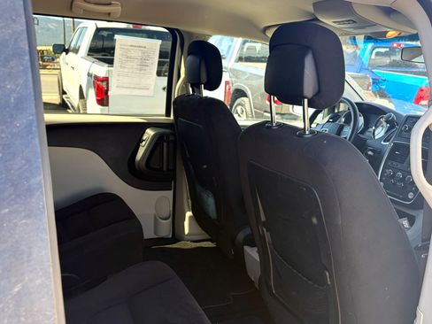 Used 2015 Dodge Grand Caravan SXT FWD image 15