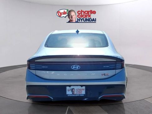 New 2026 Hyundai Sonata SEL FWD image 4