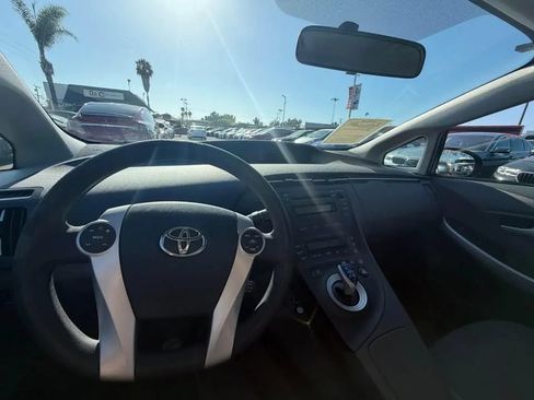 Used 2010 Toyota Prius FWD image 6