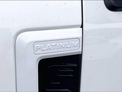 Used 2020 Ford F250 Platinum w/ FX4 Off-Road Package AWD/4WD image 7