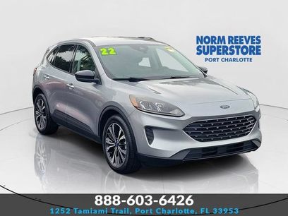 Used 2022 Ford Escape SE w/ SE Sport Appearance Package