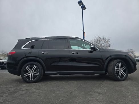 Certified 2023 Mercedes-Benz GLS 450 4MATIC image 19