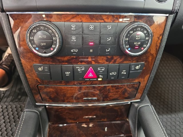 Used 2011 Mercedes-Benz GL 450 4MATIC image 26