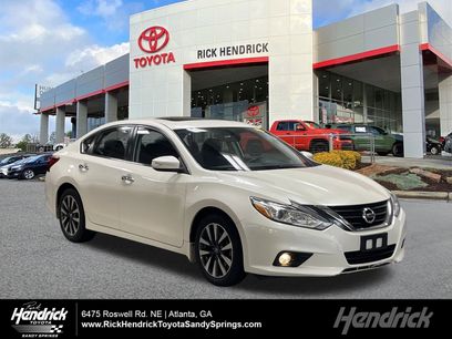 Used 2017 Nissan Altima 2.5 SV w/ Convenience Package