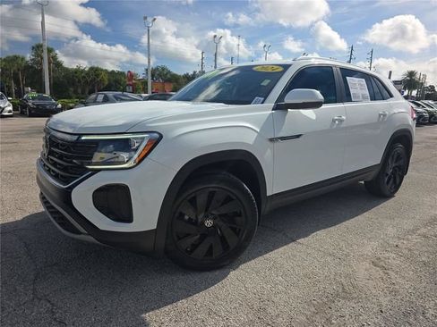 Used 2024 Volkswagen Atlas Cross Sport SE FWD image 30