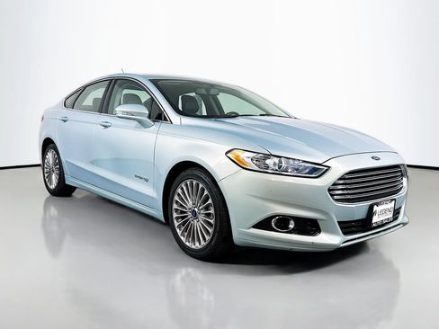 Used 2014 Ford Fusion Titanium FWD image 3
