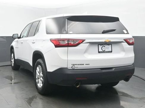 Used 2019 Chevrolet Traverse LS AWD/4WD image 4