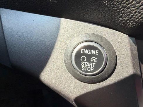 Used 2019 Ford Escape SE FWD image 21