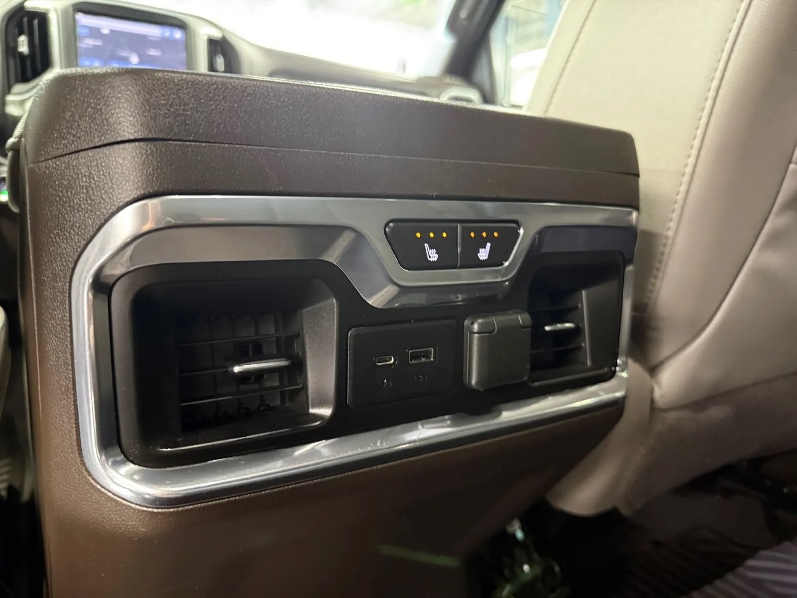 Used 2020 Chevrolet Silverado 2500 LTZ w/ LTZ Convenience Package AWD/4WD image 27