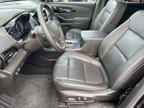 Used 2023 Chevrolet Traverse RS w/ LPO, Floor Liner Package AWD/4WD image 19
