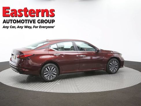 Used 2023 Nissan Altima 2.5 SV AWD/4WD image 42