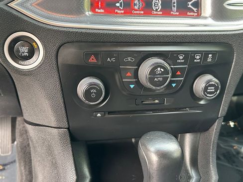 Used 2014 Dodge Charger R/T RWD image 26