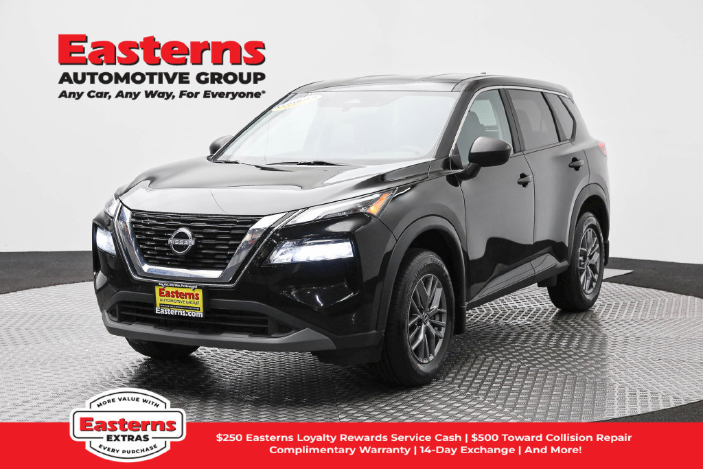 Used 2023 Nissan Rogue S AWD/4WD image 1
