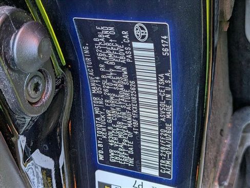 Used 2014 Toyota Camry SE image 17