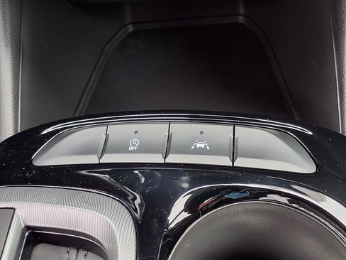 New 2026 Buick Envista Sport Touring image 7