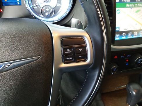 Used 2012 Chrysler 300 C Luxury Series RWD image 31
