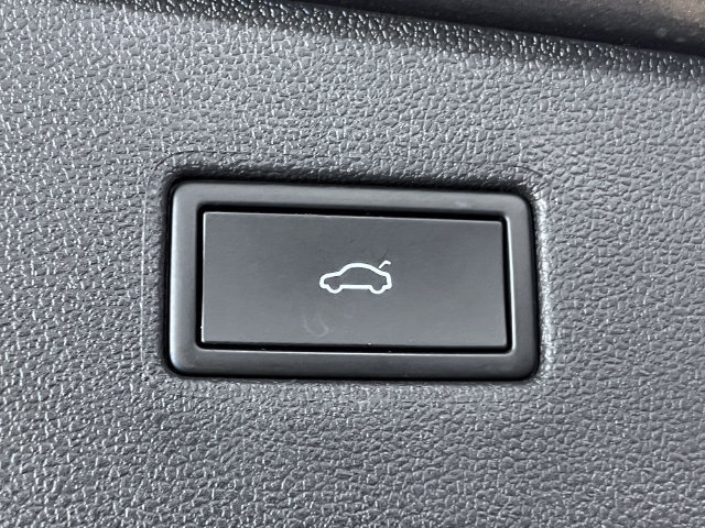 Used 2024 Volkswagen Tiguan SE FWD image 6
