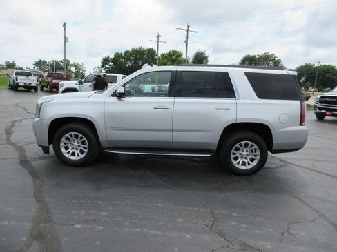 Used 2018 GMC Yukon SLT AWD/4WD image 9