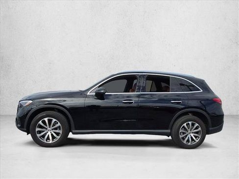 Used 2023 Mercedes-Benz GLC 300 image 8