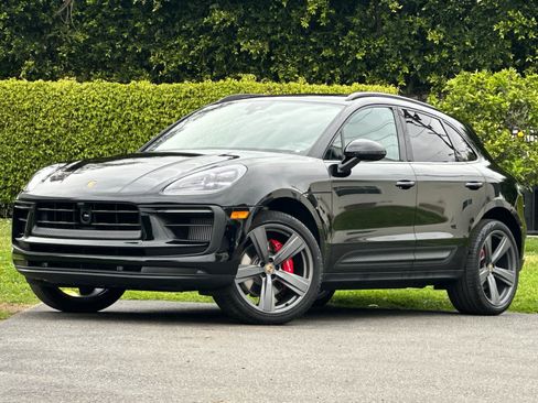 New 2026 Porsche Macan S AWD/4WD image 1