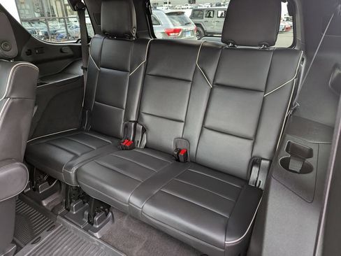 Used 2022 Cadillac Escalade Premium Luxury RWD image 41
