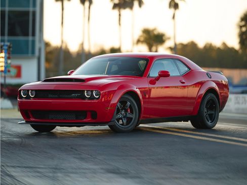 Used 2018 Dodge Challenger SRT Demon RWD image 1