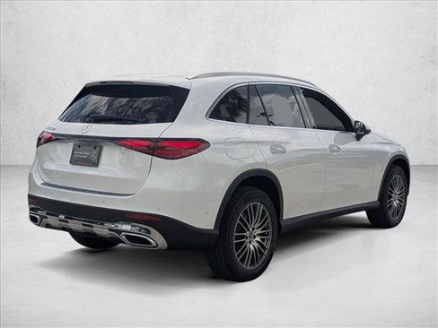 New 2026 Mercedes-Benz GLC 300 image 2