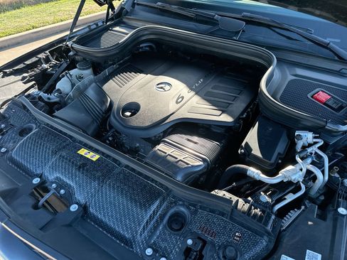 Used 2023 Mercedes-Benz GLS 450 4MATIC image 25