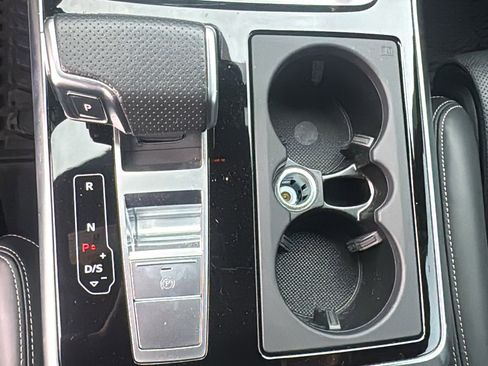 Used 2022 Audi RS Q8 image 17