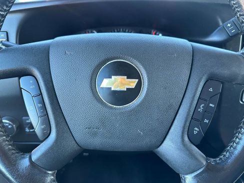 Used 2021 Chevrolet Express 2500 2500 3dr Cargo Van w/ Enhanced Convenience Package image 12