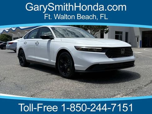 New 2025 Honda Accord SE image 1