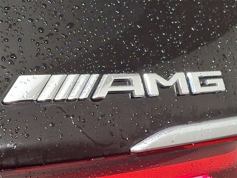 Used 2021 Mercedes-Benz GLB 35 AMG 4MATIC image 30