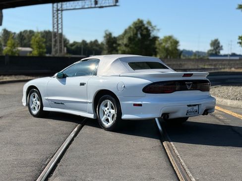 Used 1994 Pontiac Firebird Trans Am GT RWD image 5