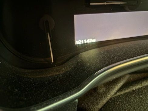 Used 2016 Cadillac SRX Premium w/ Midnight Edition Package image 7