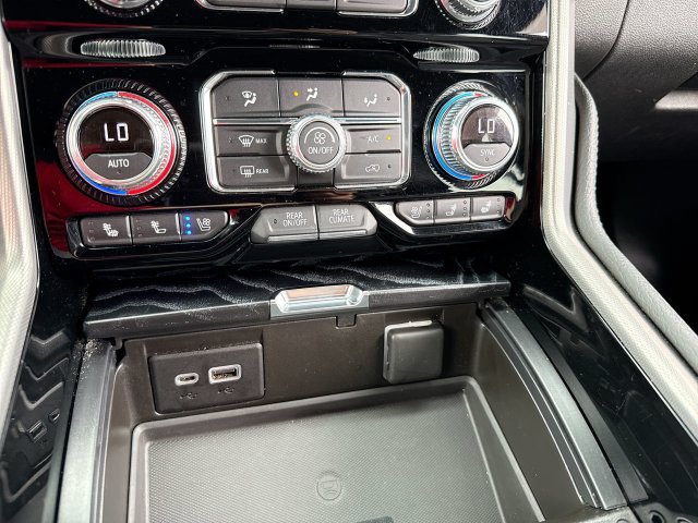 Used 2022 GMC Yukon Denali AWD/4WD image 19