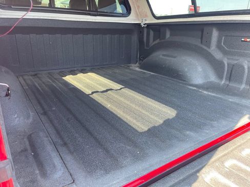 Used 2022 RAM 1500 Laramie AWD/4WD image 10