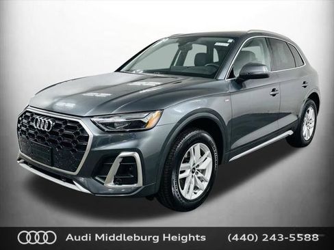 Certified 2023 Audi Q5 2.0T Premium w/ Convenience Package AWD/4WD image 4