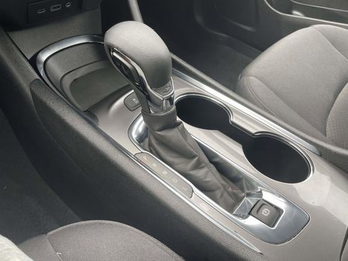 Used 2025 Chevrolet Malibu LT FWD image 30