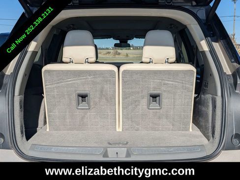 Used 2022 Cadillac XT6 Premium Luxury image 14