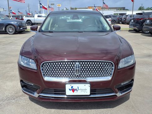 Used 2017 Lincoln Continental Reserve w/ Climate Package AWD/4WD image 2