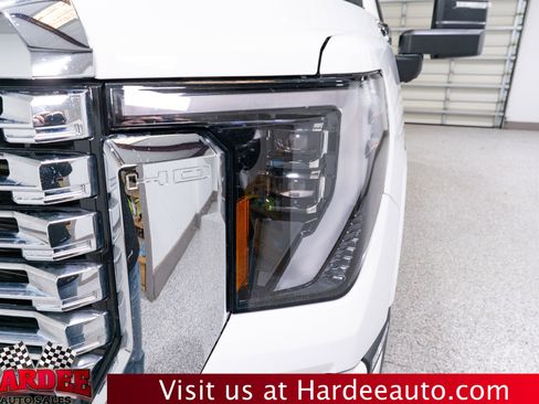 Used 2024 GMC Sierra 2500 Denali w/ Denali Reserve Package image 8