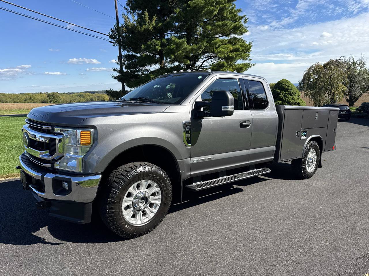 Used 2022 Ford F350 XLT w/ XLT Value Package AWD/4WD image 2