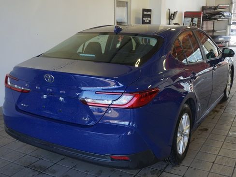 Used 2025 Toyota Camry LE w/ Convenience Package image 14