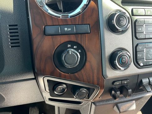 Used 2016 Ford F350 Lariat w/ Lariat Ultimate Package image 16