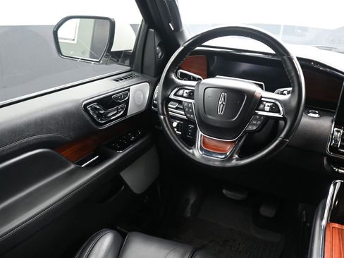 Used 2024 Lincoln Navigator L Reserve AWD/4WD image 25