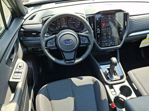 Certified 2025 Subaru Forester Premium AWD/4WD image 11