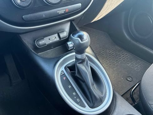 Used 2019 Kia Soul FWD image 28