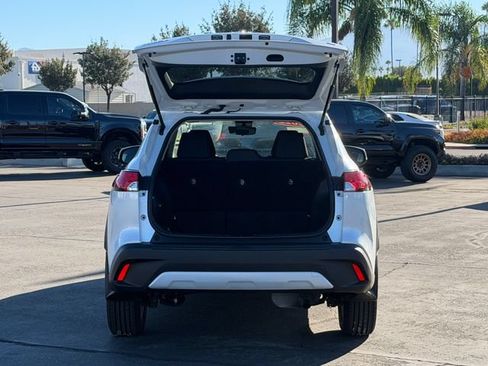 Used 2022 Toyota Corolla Cross LE FWD image 6