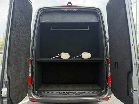 Used 2020 Mercedes-Benz Sprinter 2500 image 20