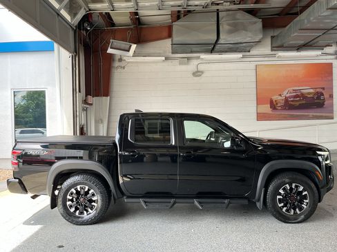 Used 2023 Nissan Frontier Pro-X w/ Technology Package RWD image 10